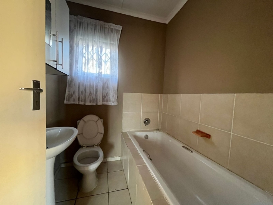 3 Bedroom Property for Sale in Haven Hills Eastern Cape